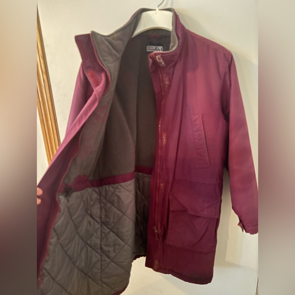 Land’s End women’s Squall Parka. Size Small (6-8) Maroon with gray interior